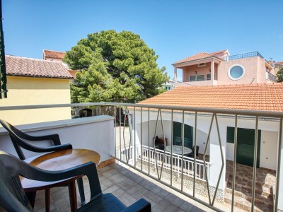 Apartment Three bedroom apartment near beach Brodarica, Šibenik A-4833-d - Outdoor photo 59