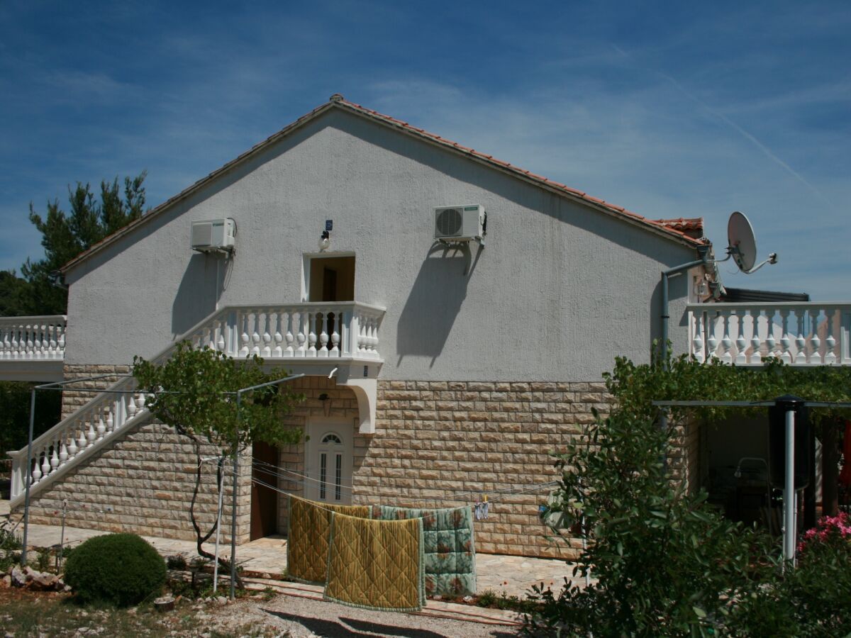 Holiday room with terrace Jezera, Murter S-5082-a - Outdoor photo 4