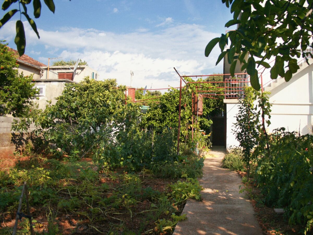 Apartment Two bedroom apartment with balcony Jezera, Murter A-5093-b - Outdoor photo 4