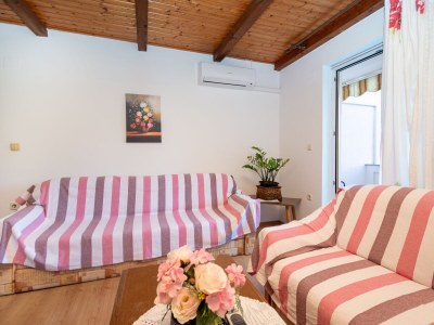 Apartment One bedroom apartment with balcony Kampor, Rab A-5014-b - Outdoor photo 12