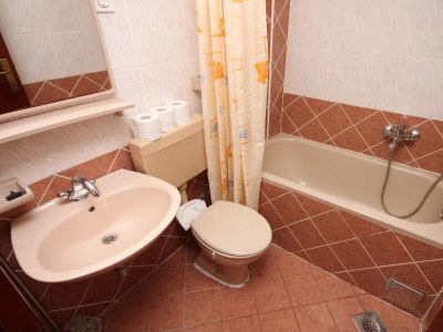 Apartment Two bedroom apartment near beach Drvenik Donja vala, Makarska A-6658-a - Outdoor photo 24