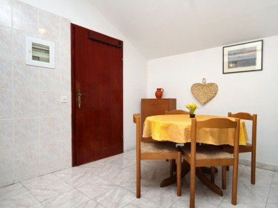 Apartment One bedroom apartment near beach Drvenik Donja vala, Makarska A-6658-b - Outdoor photo 14