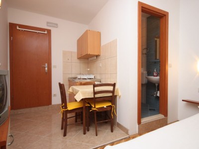 Apartment Studio flat near beach Drvenik Donja vala, Makarska AS-6658-b - Outdoor photo 12