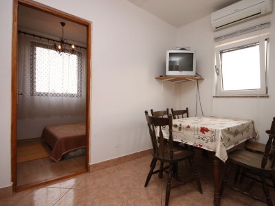 Apartment Two bedroom apartment with terrace Bibinje, Zadar A-6160-c - Outdoor photo 10