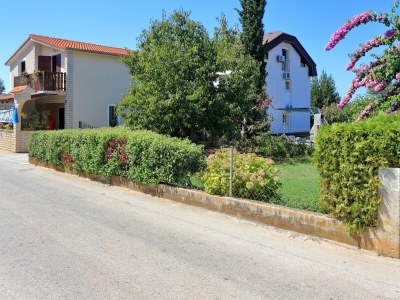 Apartment Two bedroom apartment with air-conditioning Bibinje, Zadar A-6160-f - Outdoor photo 2