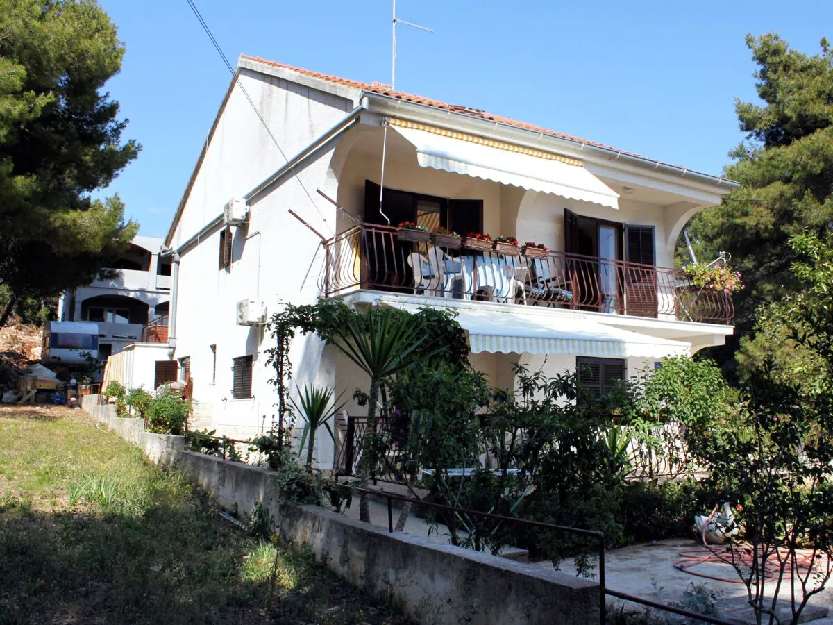 Apartment One bedroom apartment with terrace and sea view Brgulje, Molat A-6241-a - Outdoor photo 4