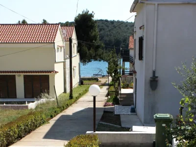 Apartment One bedroom apartment with terrace and sea view Brgulje, Molat A-6241-b - Outdoor photo 7