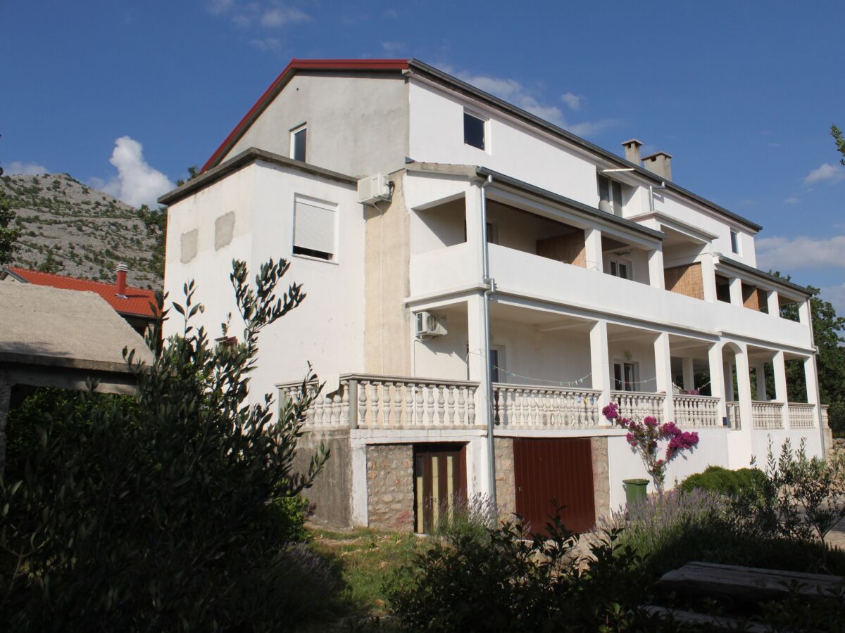 Apartment One bedroom apartment with terrace and sea view Starigrad, Paklenica A-6587-b - Outdoor photo 2
