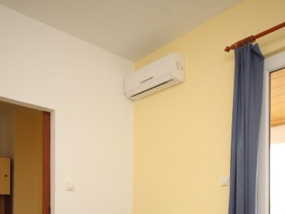 Apartment One bedroom apartment with terrace and sea view Starigrad, Paklenica A-6587-b - Outdoor photo 11