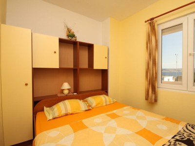 Apartment One bedroom apartment with terrace and sea view Starigrad, Paklenica A-6587-b - Outdoor photo 14