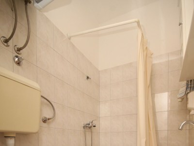 Apartment One bedroom apartment with terrace and sea view Starigrad, Paklenica A-6587-b - Outdoor photo 16