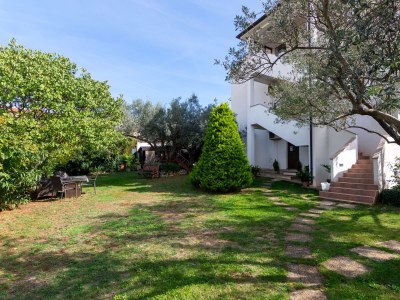 Apartment Two bedroom apartment with terrace Medulin A-7494-a - Outdoor photo 11