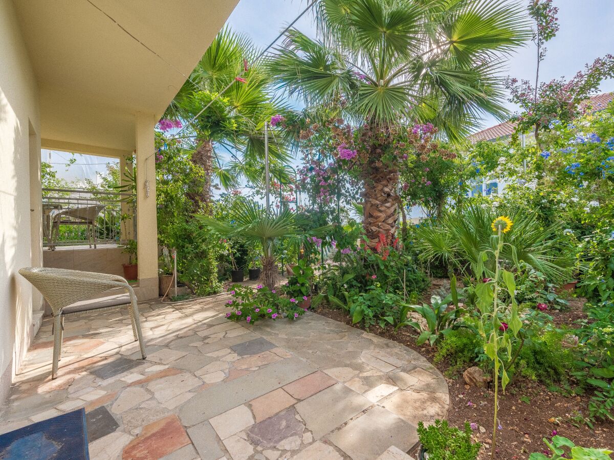 Apartment One bedroom apartment with terrace and sea view Bušinci, Čiovo A-7560-c - Outdoor photo 3