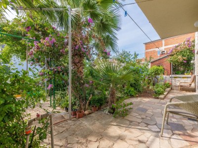 Apartment One bedroom apartment with terrace and sea view Bušinci, Čiovo A-7560-c - Outdoor photo 6