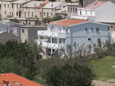 Apartment One bedroom apartment with terrace and sea view Metajna, Pag A-6336-d - Outdoor photo 5