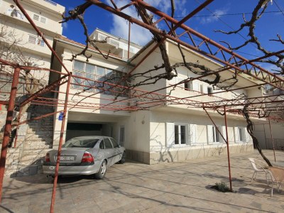 Apartment Apartments by the sea Dugi Rat, Omiš - 7575 - Outdoor photo 4