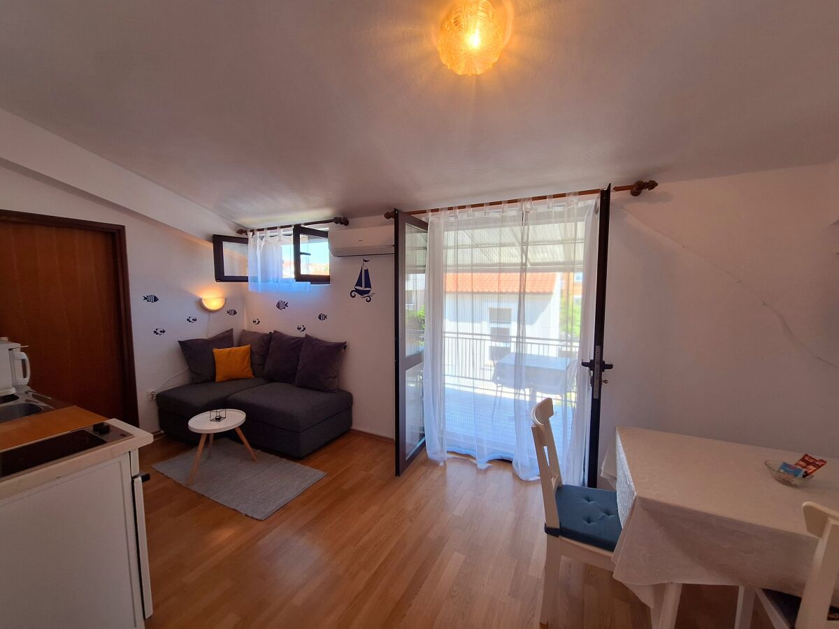 Apartment One bedroom apartment with terrace Vodice A-7604-c