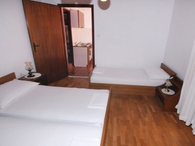 Apartment One bedroom apartment with terrace and sea view Metajna, Pag A-6421-b - Outdoor photo 14