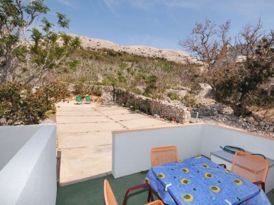 Apartment One bedroom apartment with terrace Metajna, Pag A-6421-c in Zubovici - Apartment