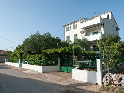 Apartment Two bedroom apartment with terrace and sea view Turanj, Biograd A-6445-b - Outdoor photo 2
