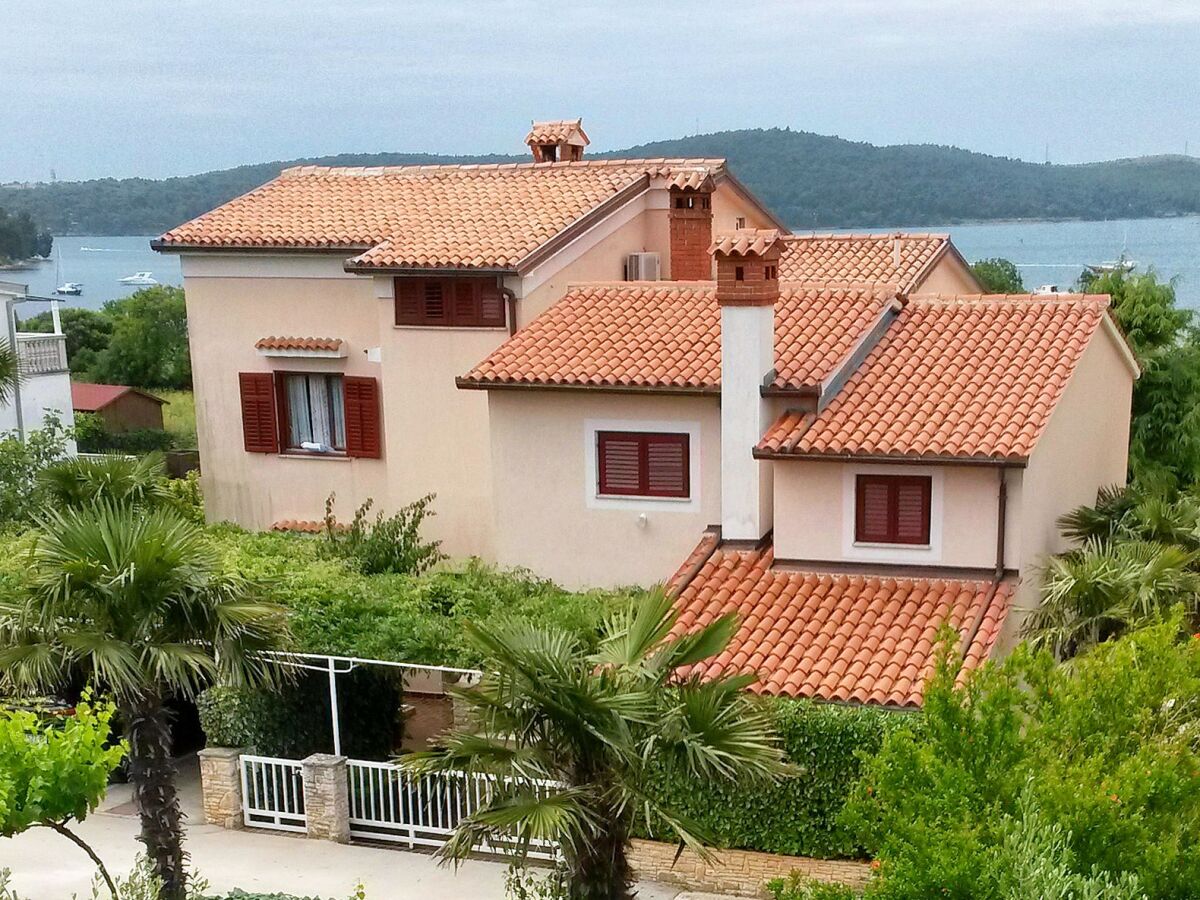 Apartment One bedroom apartment with terrace Medulin A-7657-b - Outdoor photo 2