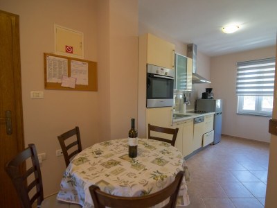 Apartment Two bedroom apartment with terrace Punta križa, Cres A-8082-a - Outdoor photo 11