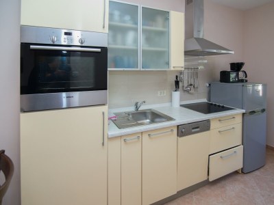 Apartment Two bedroom apartment with terrace Punta križa, Cres A-8082-a - Outdoor photo 13