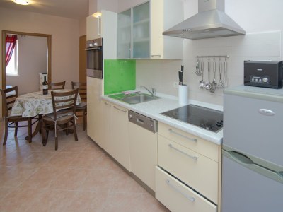 Apartment Two bedroom apartment with terrace Punta križa, Cres A-8082-a - Outdoor photo 14