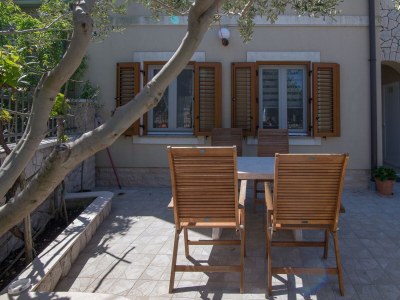 Apartment Two bedroom apartment with terrace Punta križa, Cres A-8082-a - Outdoor photo 23