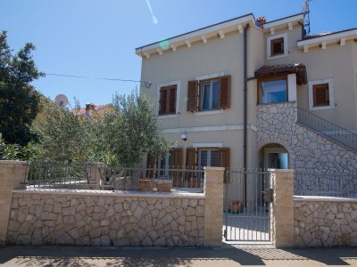 Apartment One bedroom apartment with terrace Punta križa, Cres A-8082-b - Outdoor photo 5