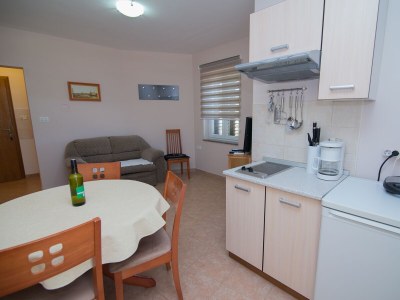 Apartment One bedroom apartment with terrace Punta križa, Cres A-8082-b - Outdoor photo 12