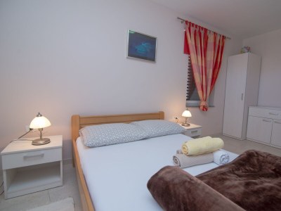 Apartment One bedroom apartment with terrace Punta križa, Cres A-8082-b - Outdoor photo 17