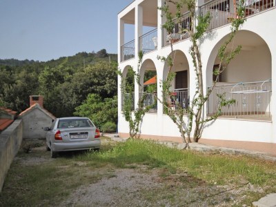 Apartment Two bedroom apartment near beach Cove Pokrivenik, Hvar A-8673-a - Outdoor photo 18