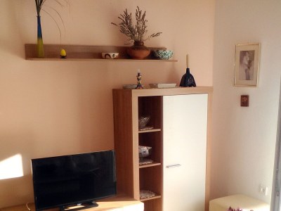 Apartment Two bedroom apartment near beach Cove Pokrivenik, Hvar A-8673-a - Outdoor photo 20