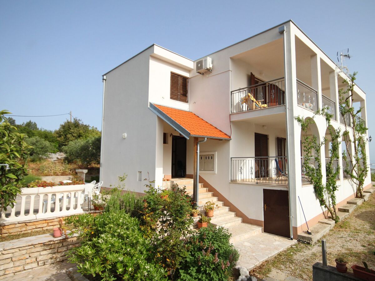 Apartment Studio flat near beach Cove Pokrivenik, Hvar AS-8673-b - Outdoor photo 3