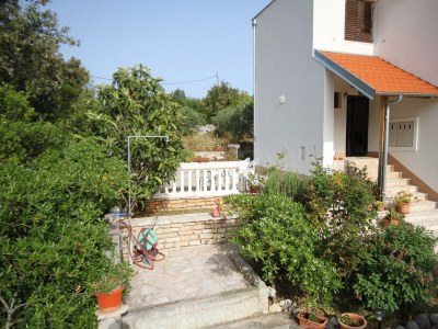 Apartment Studio flat near beach Cove Pokrivenik, Hvar AS-8673-b - Outdoor photo 11