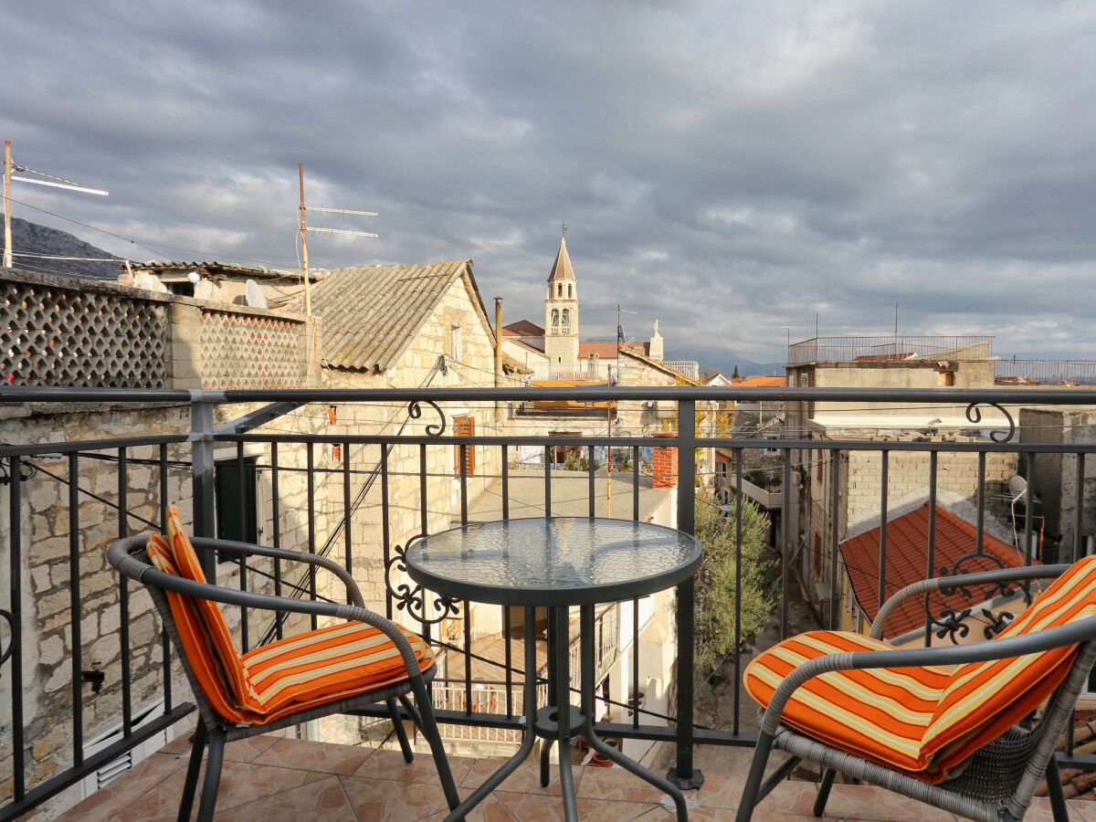 Apartment Two bedroom apartment with balcony and sea view Kaštel Kambelovac, Kaštela A-8679-a