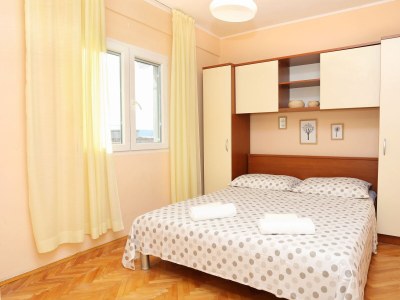 Apartment Two bedroom apartment with balcony and sea view Kaštel Kambelovac, Kaštela A-8679-a - Outdoor photo 12