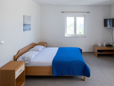 Apartment One bedroom apartment near beach Cove Torac, Hvar A-8653-a - Outdoor photo 12
