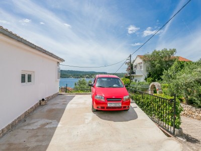 Apartment Two bedroom apartment with terrace and sea view Nečujam, Šolta A-8691-a - Outdoor photo 20