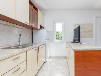 Apartment Two bedroom apartment with terrace and sea view Nečujam, Šolta A-8691-a - Outdoor photo 28