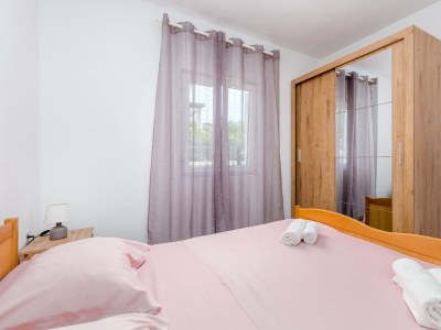 Apartment Two bedroom apartment with terrace and sea view Nečujam, Šolta A-8691-a - Outdoor photo 32