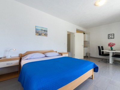 Apartment One bedroom apartment near beach Cove Torac, Hvar A-8653-b - Outdoor photo 13