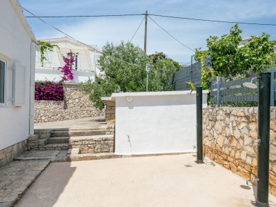 Apartment One bedroom apartment with terrace Nečujam, Šolta A-8691-b - Outdoor photo 11