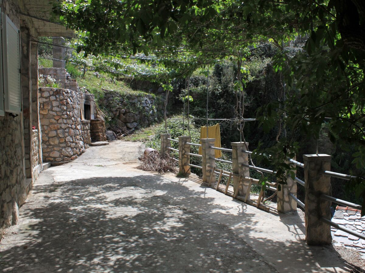 Apartment Two bedroom apartment near beach Cove Pobij, Hvar A-8702-b - Outdoor photo 5
