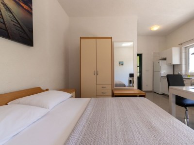 Apartment Studio flat near beach Cove Torac, Hvar AS-8653-b - Outdoor photo 17