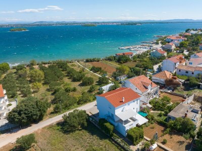 Apartment Two bedroom apartment with terrace Tkon, Pašman A-8302-a - Outdoor photo 3