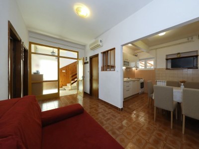 Apartment Two bedroom apartment with terrace Tkon, Pašman A-8302-a - Outdoor photo 18