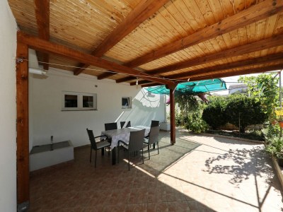 Apartment Two bedroom apartment with terrace Tkon, Pašman A-8302-a - Outdoor photo 43