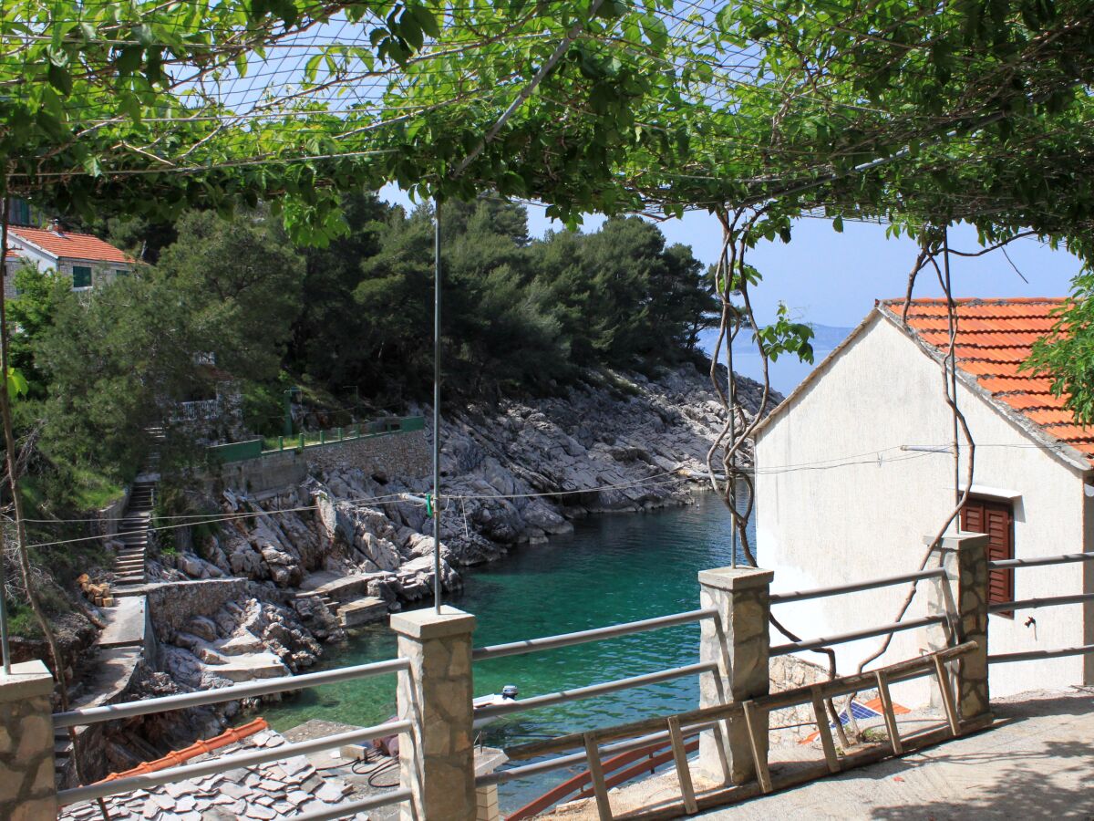 Apartment One bedroom apartment near beach Cove Pobij, Hvar A-8702-d